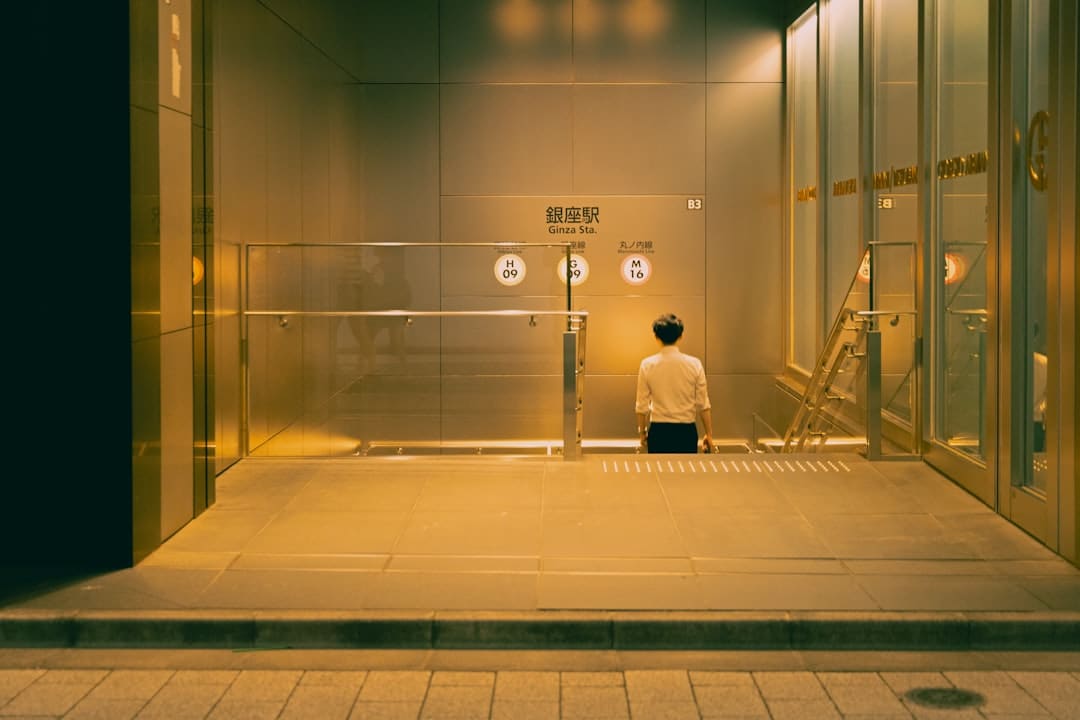 写给母亲和年月的诗，顾雷戏曲《长翅膀的杜若》演出